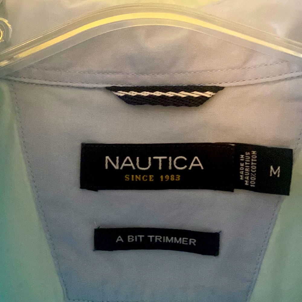 Nautica mint green long-sleeved cotton button down shirt, Sz medium